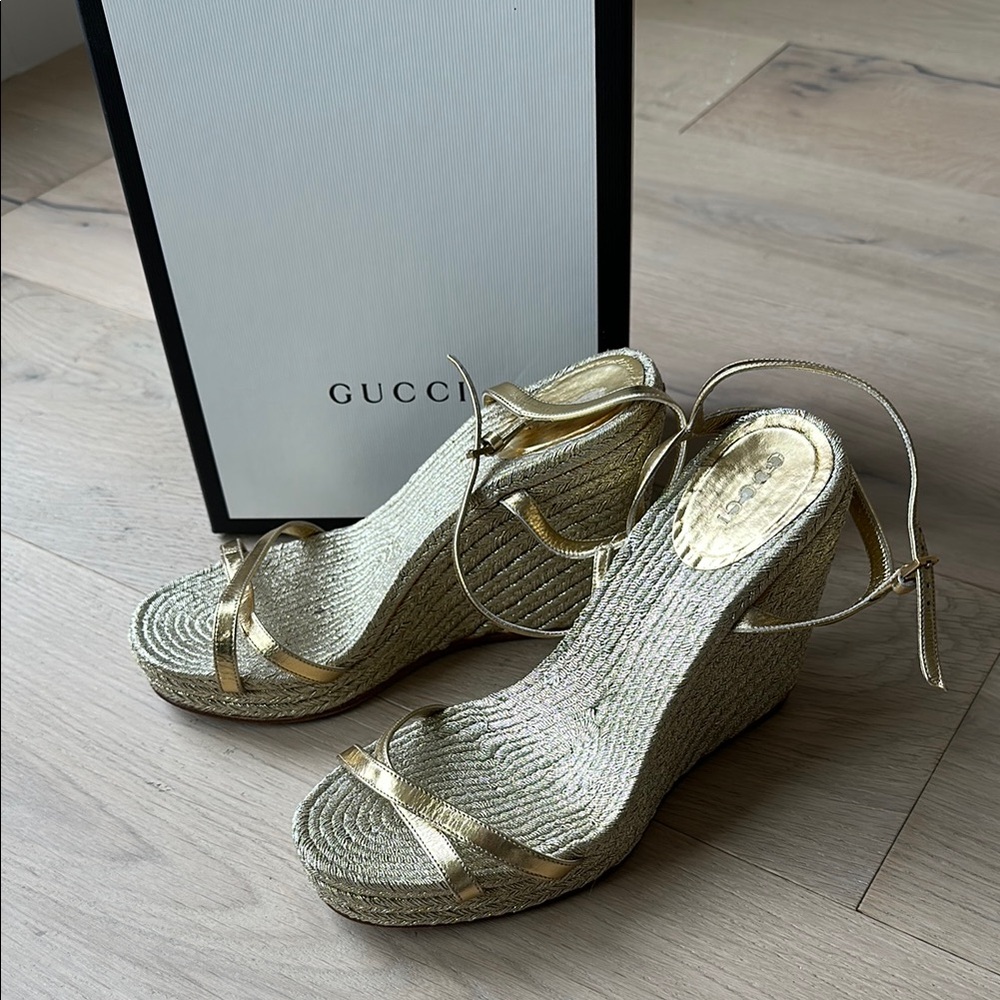 Gucci Gold Wedge Sandals with Metallic Finish